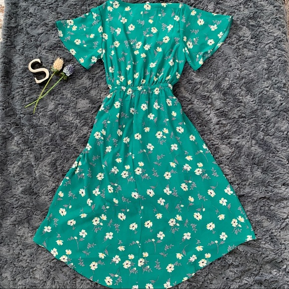 Sienna sky floral dress size S - Picture 2 of 8